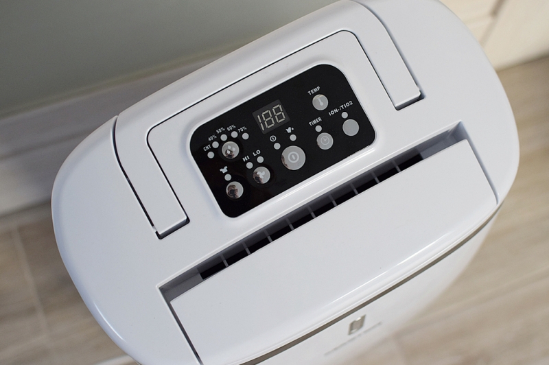 Dezumidificator pentru casa si birou, 20l/24h, Master, tip DH720