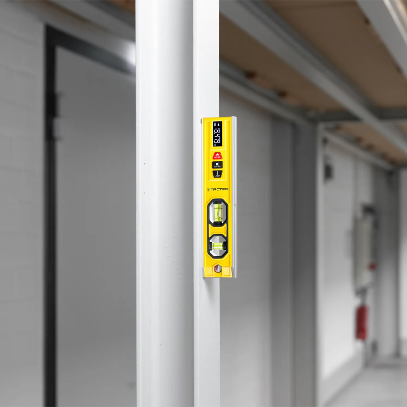 Aparat de masurat 3-in-1, nivela cu 2 bule, nivela laser, telemetru, tip BD1L, Trotec